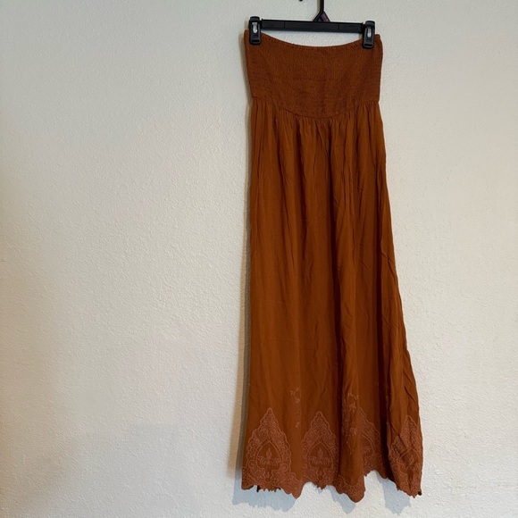 Forever 21 embroidered dress - Picture 1 of 6